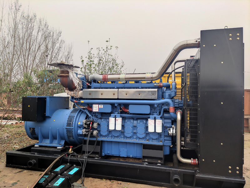 甘孜柴油发电机组更换机油时,应遵循哪些步骤?